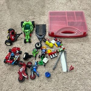 Playmobil go kart motorcycle racing set parts car’s characters & carrying case